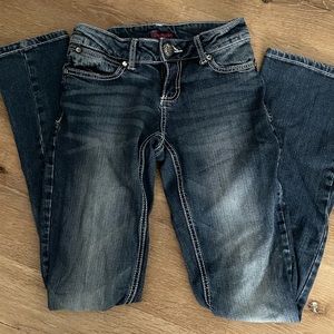Women’s Wrangler low rise flare leg blue jeans size 26